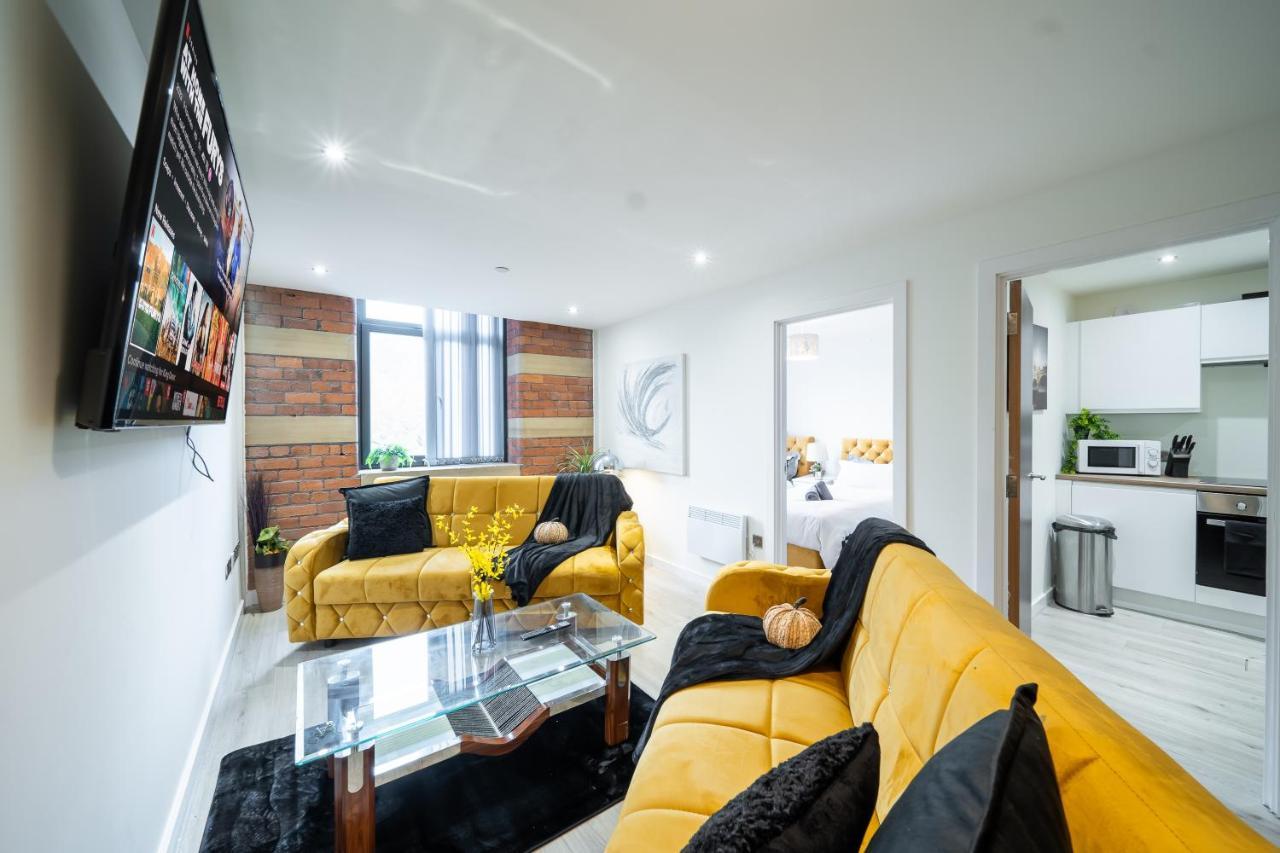 Bv Spacious 1-Bedroom Apartment Close To Town Center - Sleeps 6 Bradford  Exteriör bild