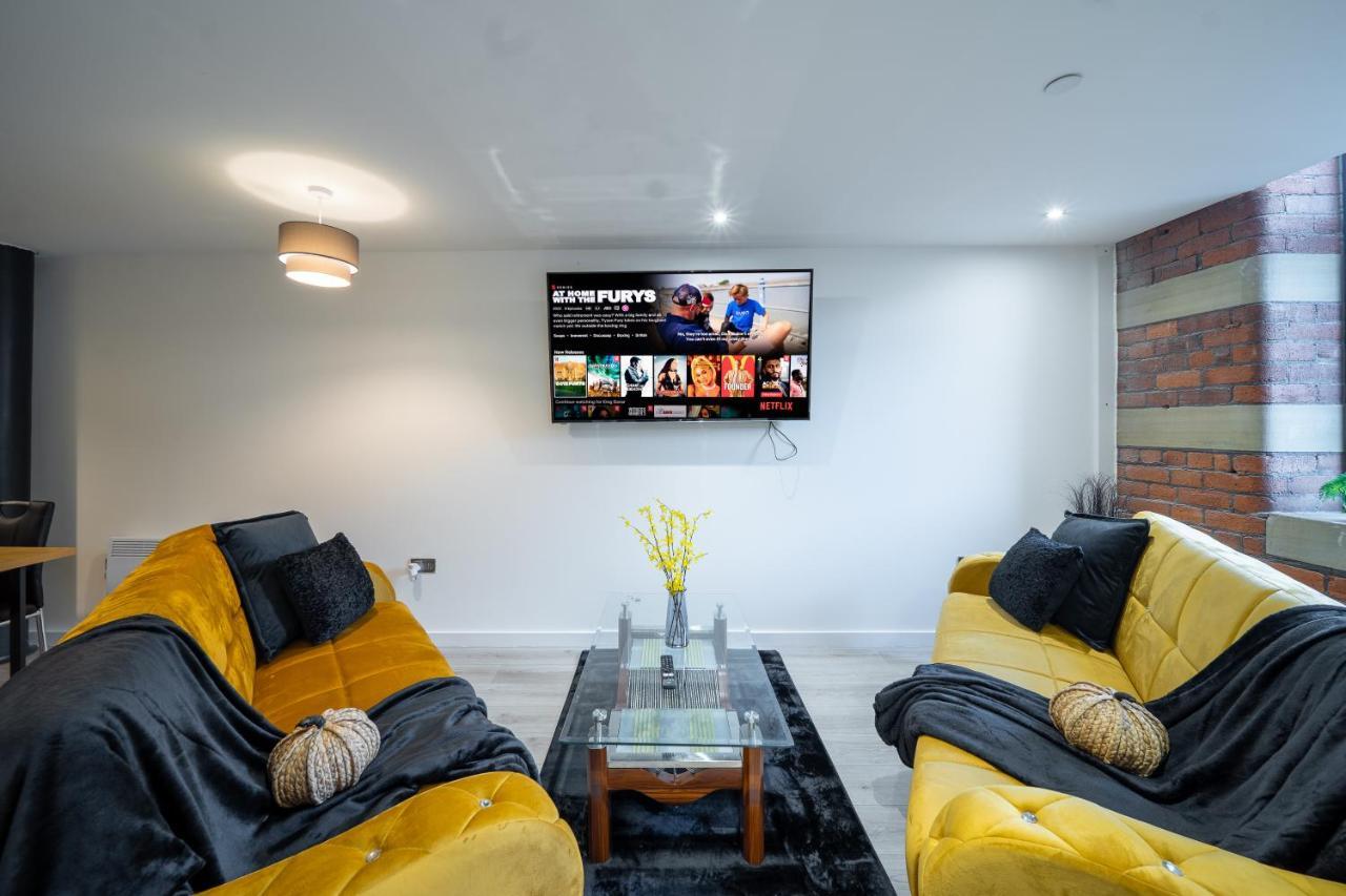 Bv Spacious 1-Bedroom Apartment Close To Town Center - Sleeps 6 Bradford  Exteriör bild