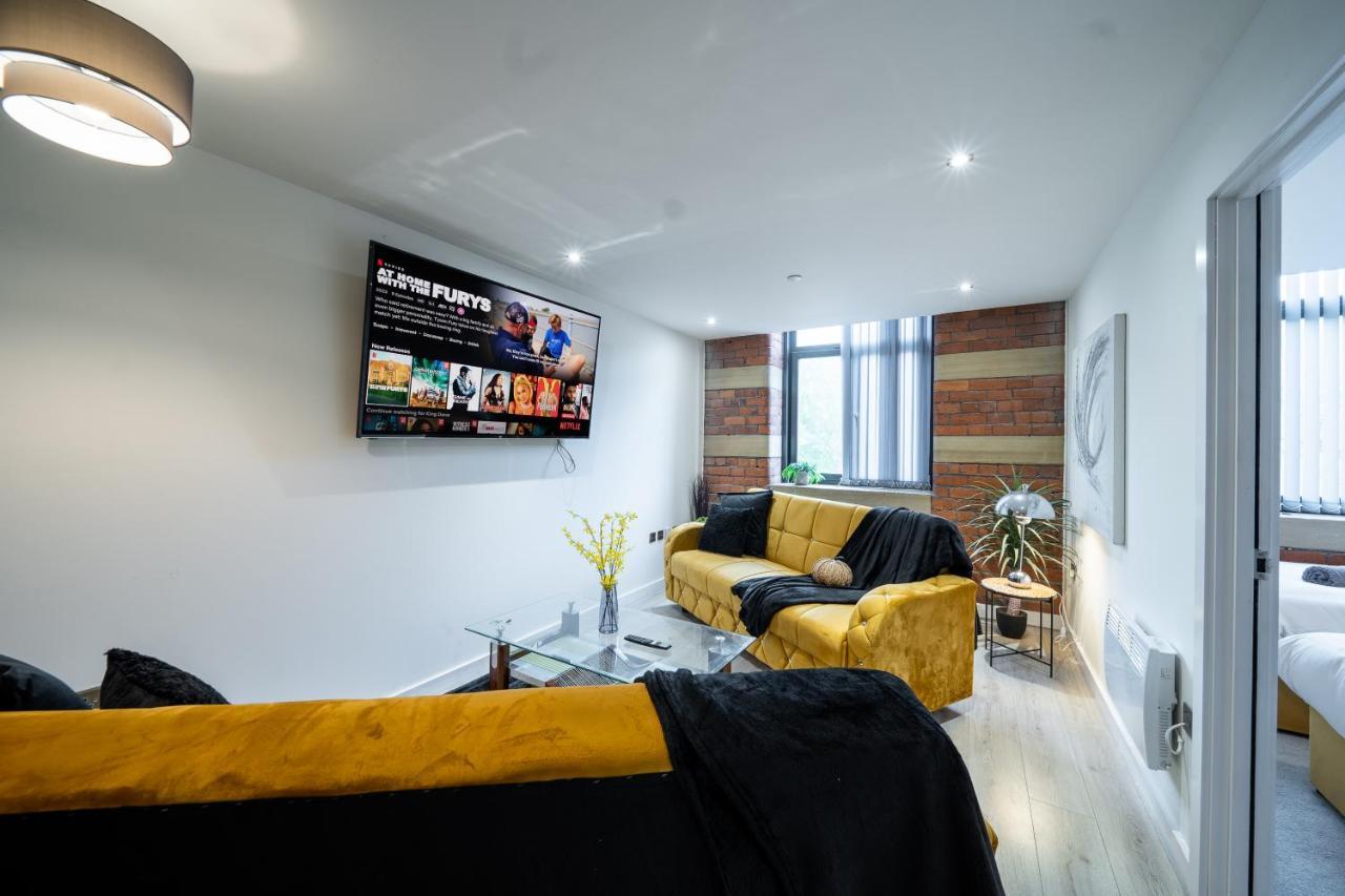 Bv Spacious 1-Bedroom Apartment Close To Town Center - Sleeps 6 Bradford  Exteriör bild